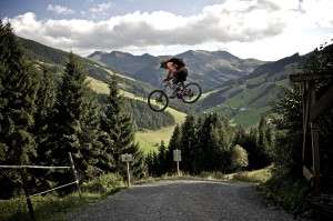 Experten vertreiben sich so die Zeit im Bikecircus Saalbach Hinterglemm 